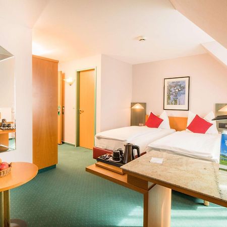 Plaza Inn Blankenburg Ditzingen, Sure Hotel Collection ภายนอก รูปภาพ