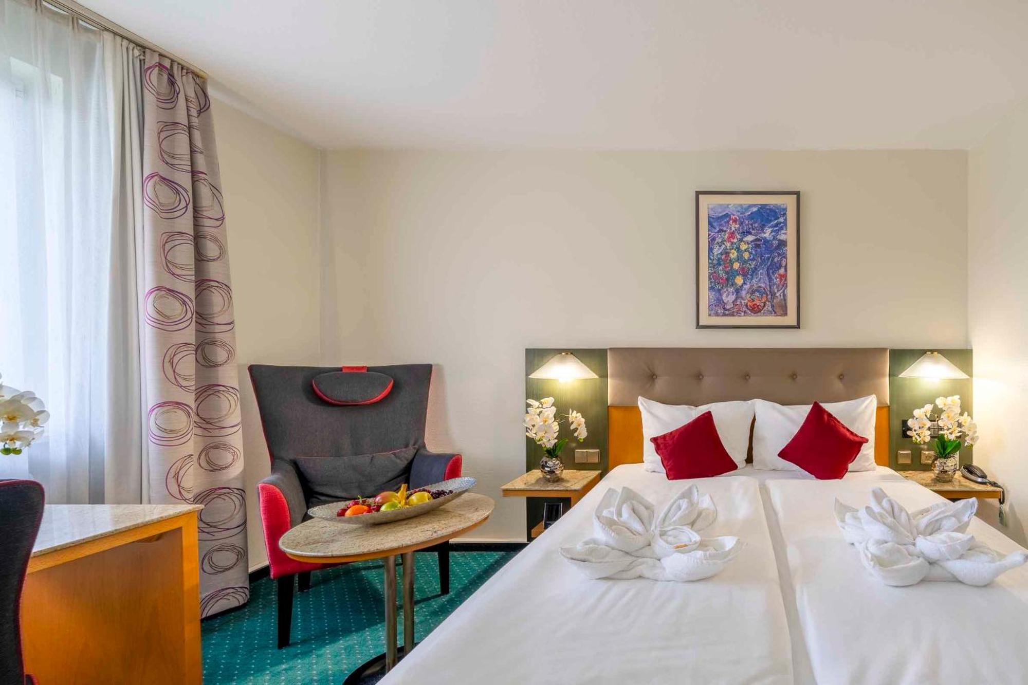 Plaza Inn Blankenburg Ditzingen, Sure Hotel Collection ภายนอก รูปภาพ