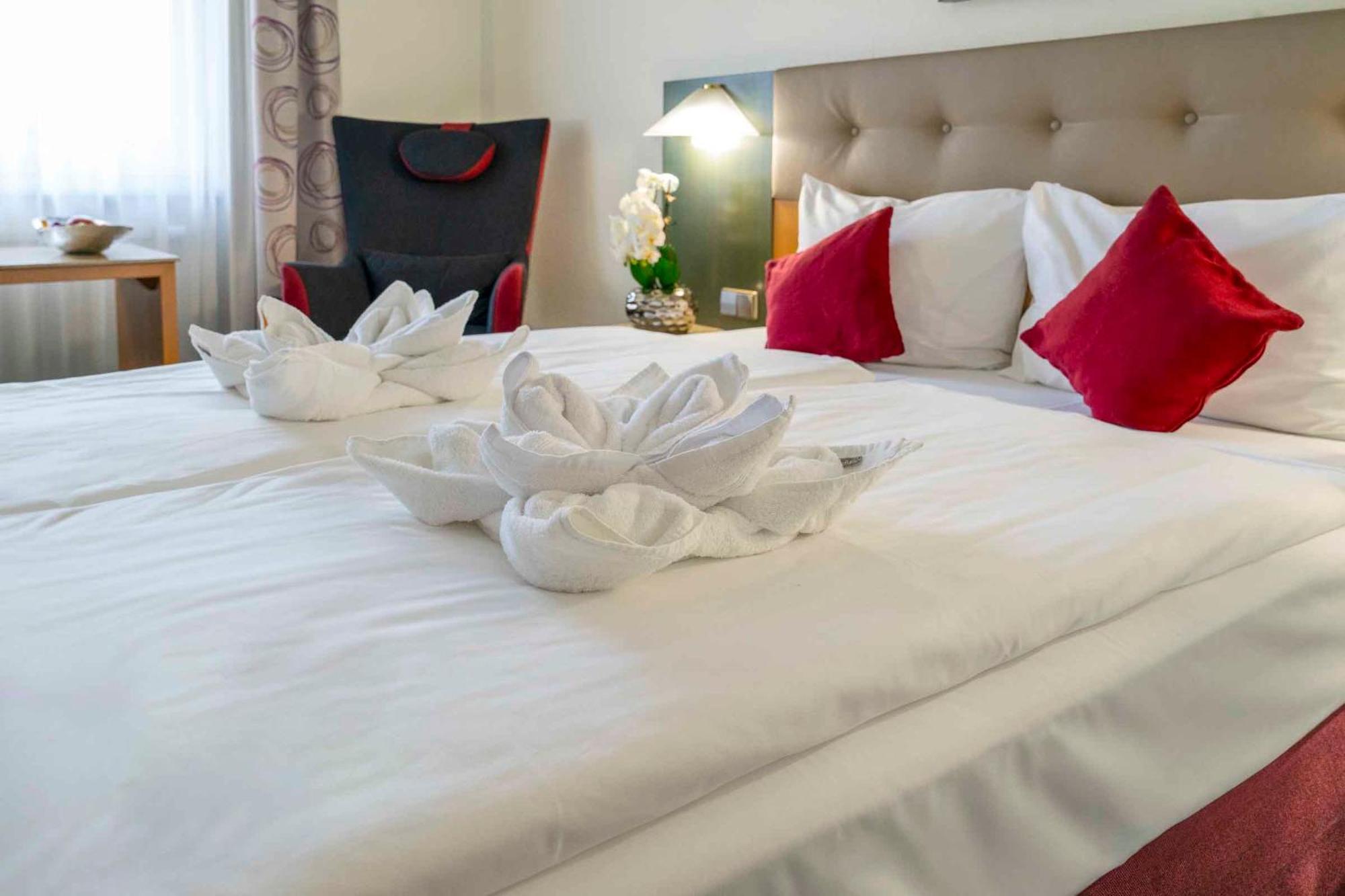 Plaza Inn Blankenburg Ditzingen, Sure Hotel Collection ภายนอก รูปภาพ