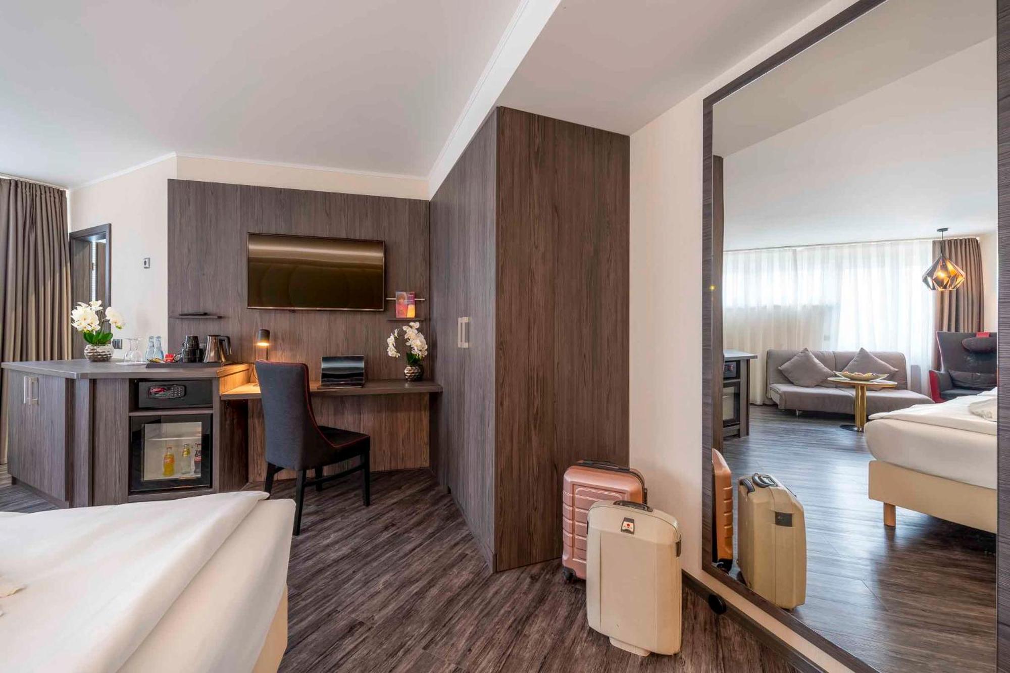 Plaza Inn Blankenburg Ditzingen, Sure Hotel Collection ภายนอก รูปภาพ