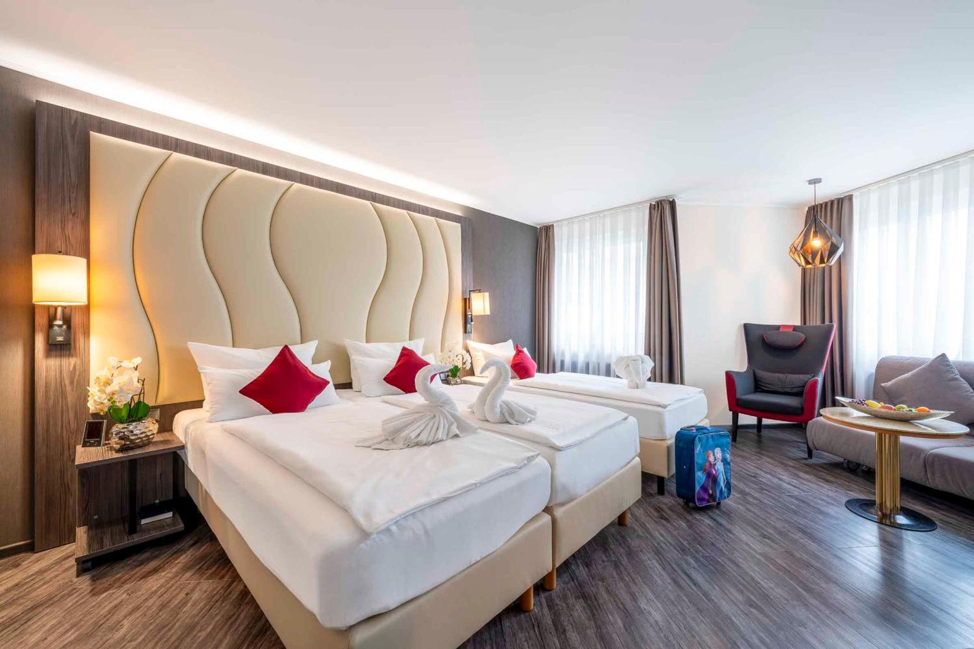 Plaza Inn Blankenburg Ditzingen, Sure Hotel Collection ภายนอก รูปภาพ
