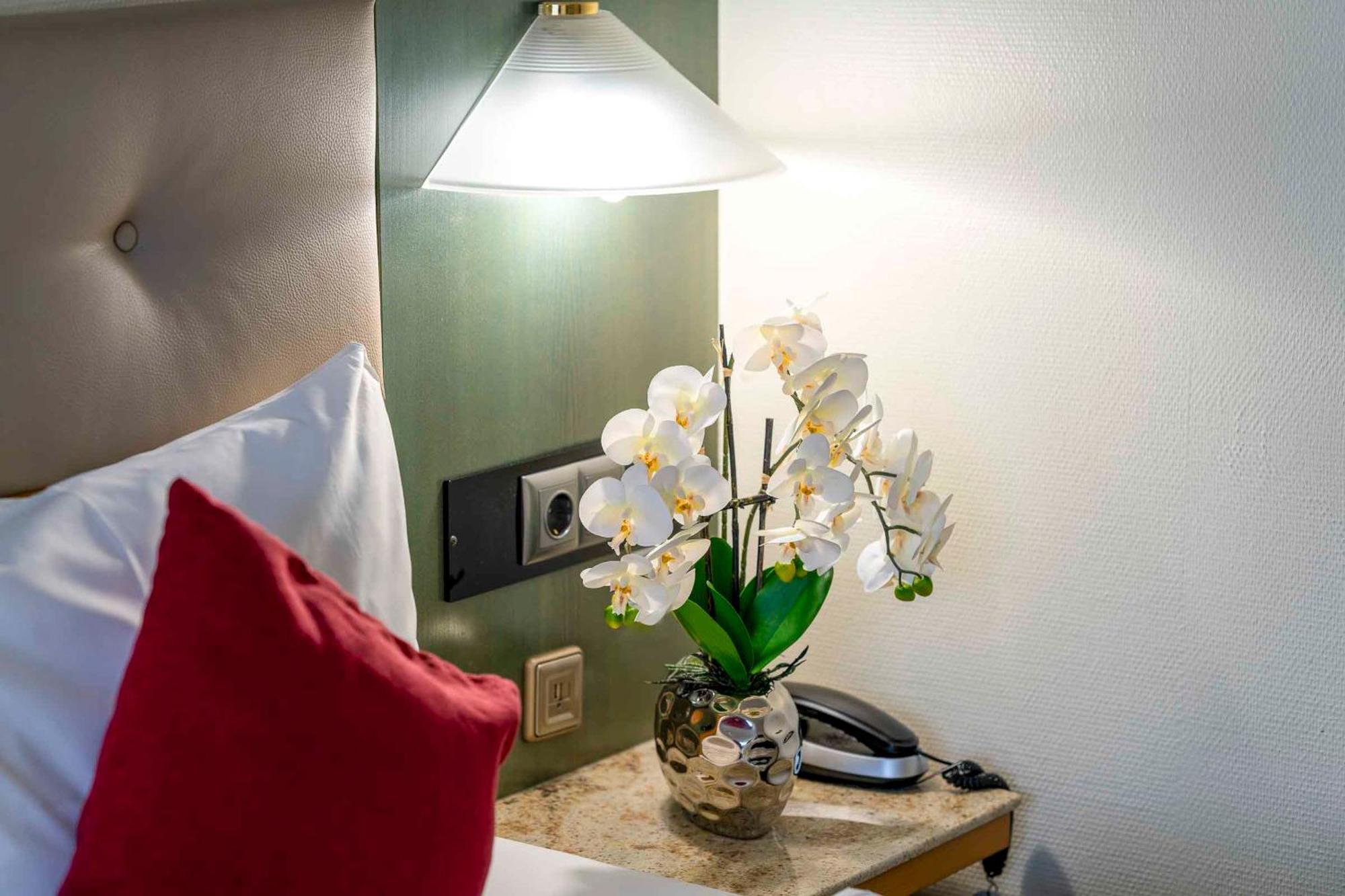 Plaza Inn Blankenburg Ditzingen, Sure Hotel Collection ภายนอก รูปภาพ