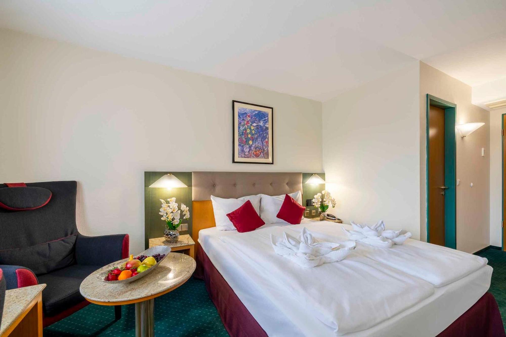 Plaza Inn Blankenburg Ditzingen, Sure Hotel Collection ภายนอก รูปภาพ