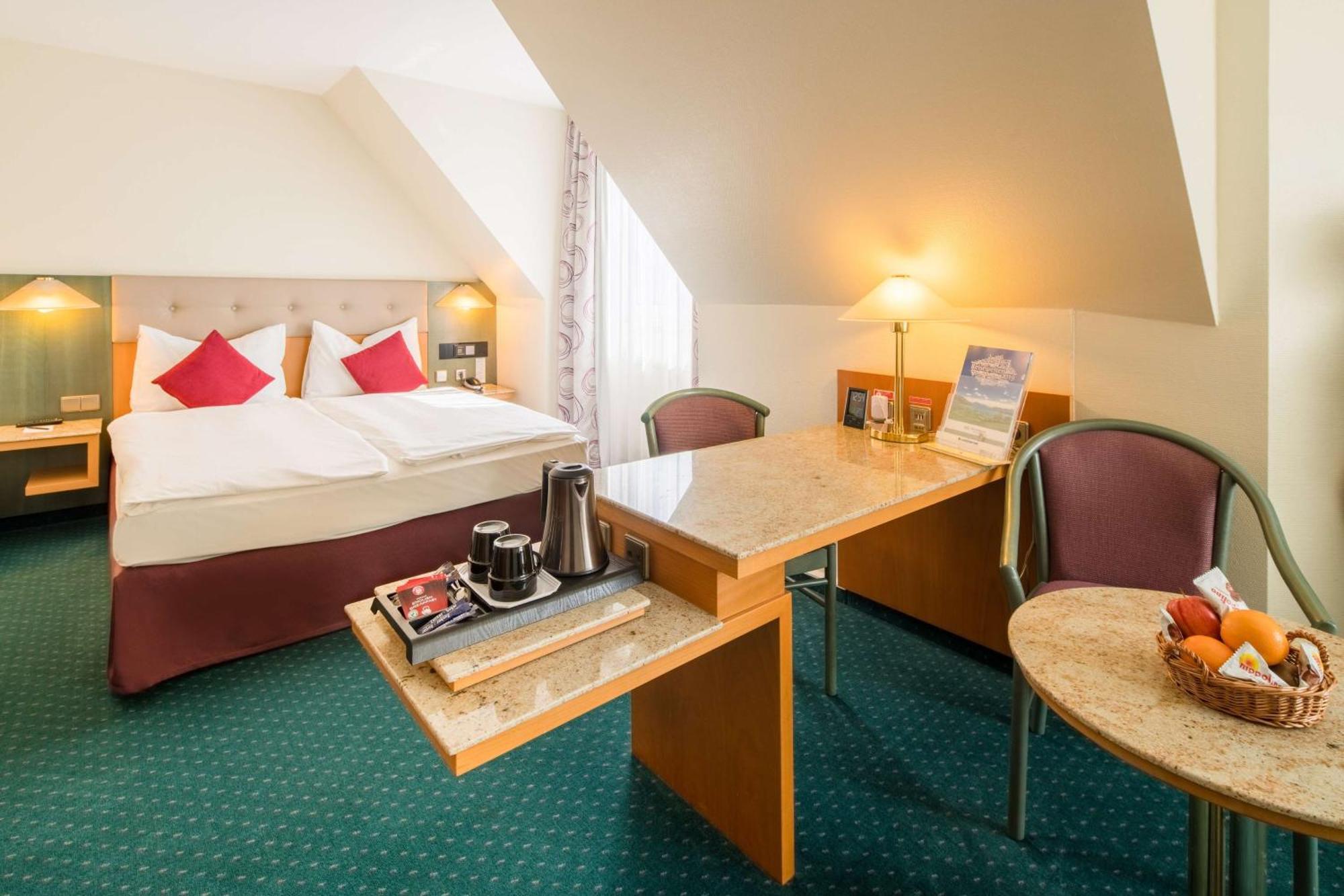 Plaza Inn Blankenburg Ditzingen, Sure Hotel Collection ภายนอก รูปภาพ