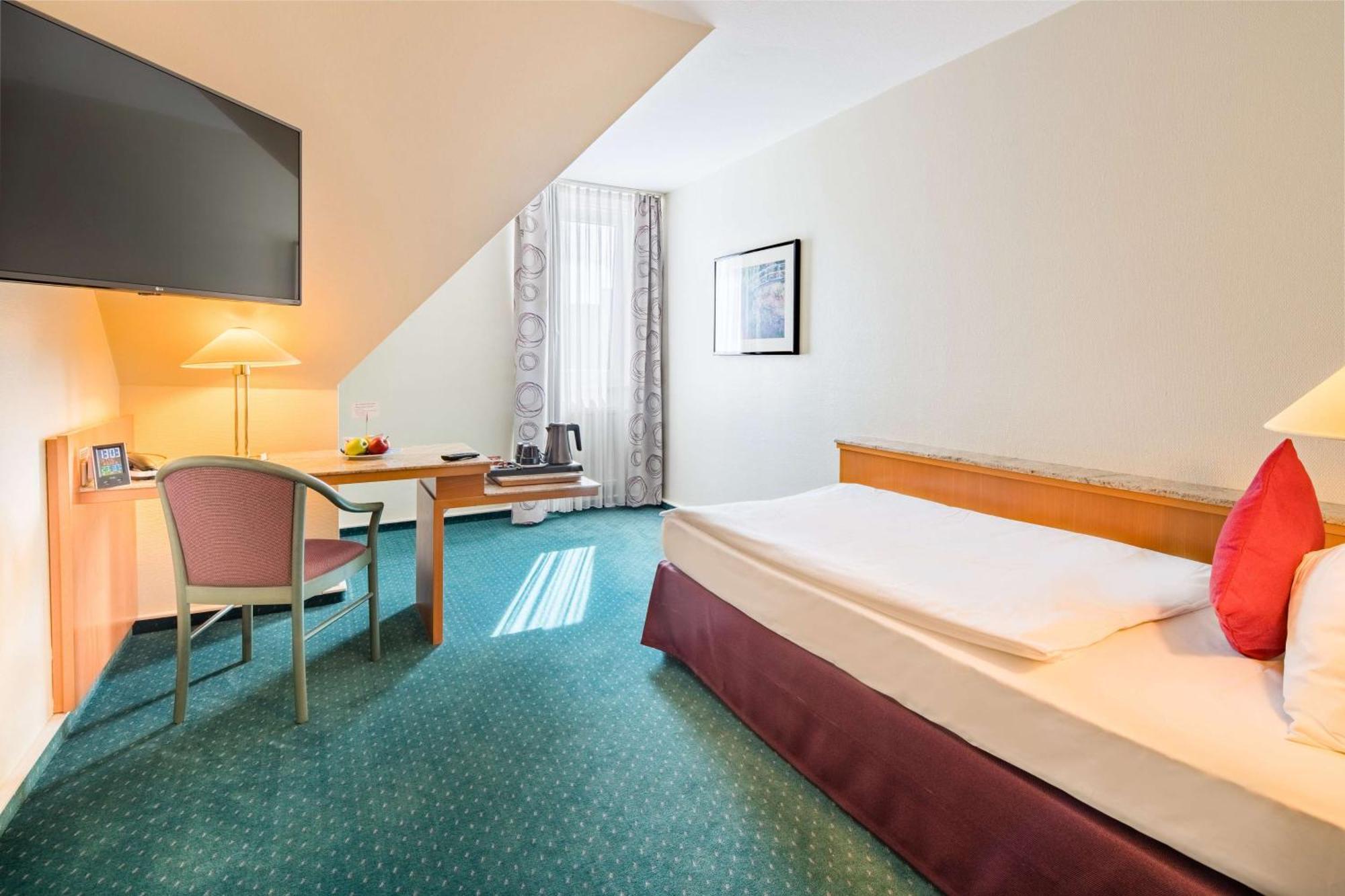 Plaza Inn Blankenburg Ditzingen, Sure Hotel Collection ภายนอก รูปภาพ