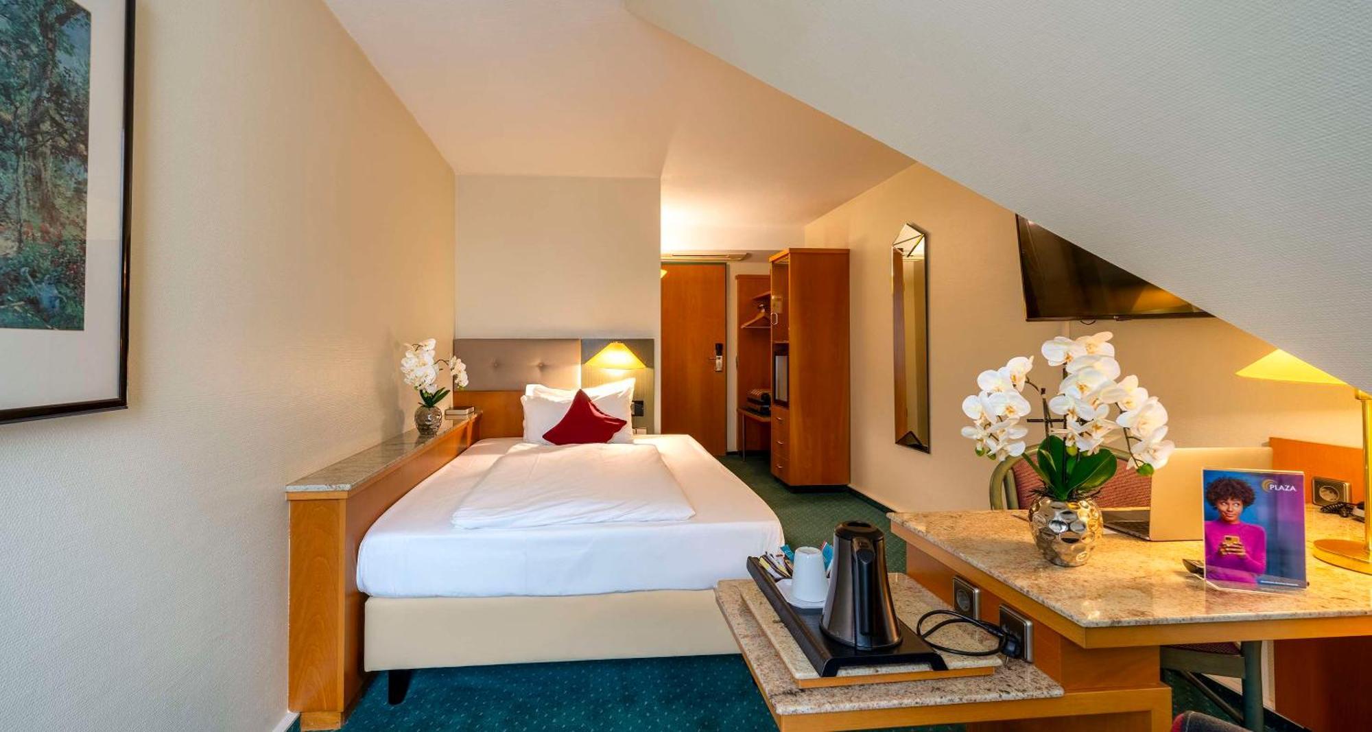 Plaza Inn Blankenburg Ditzingen, Sure Hotel Collection ภายนอก รูปภาพ